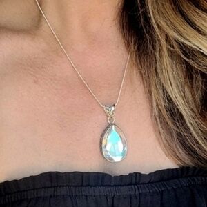 🩵Vintage Rainbow Topaz Gemstone Pendant